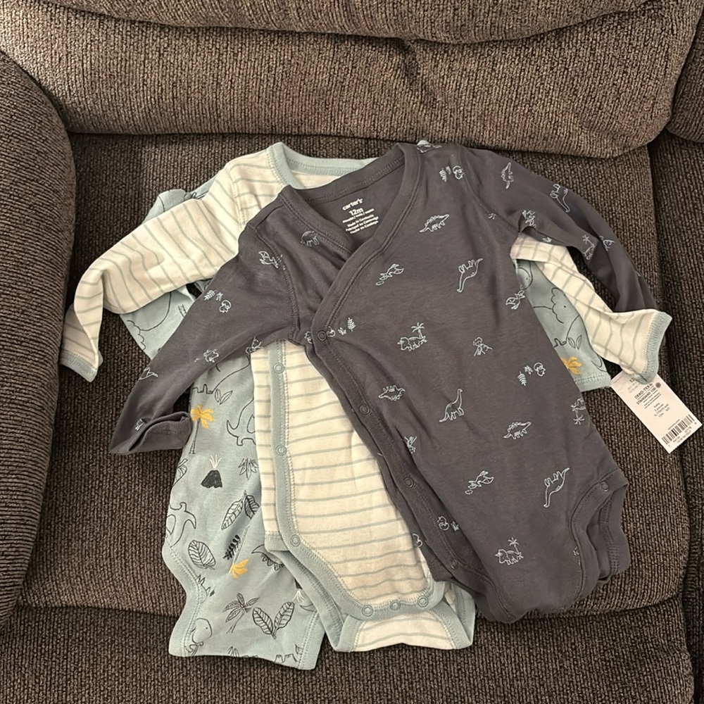 Carter’s 3 piece dinosaur pajamas.